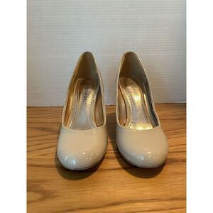 George High Heeled Pumps Beige Size 7